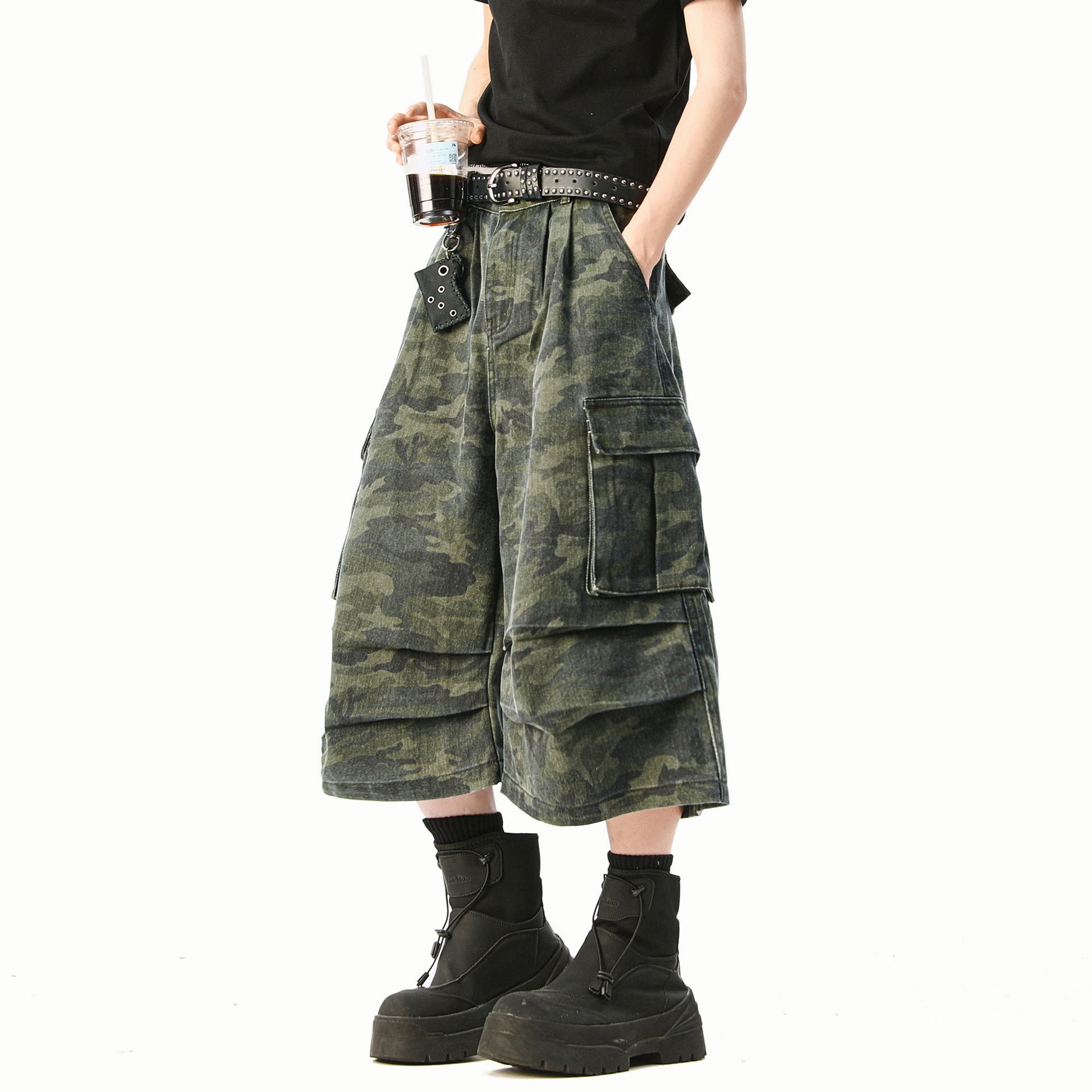 Camouflage Multi-Pocket Wide-Leg Cargo Shorts